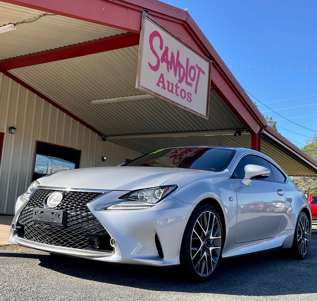 2017 Lexus RC F Image 1