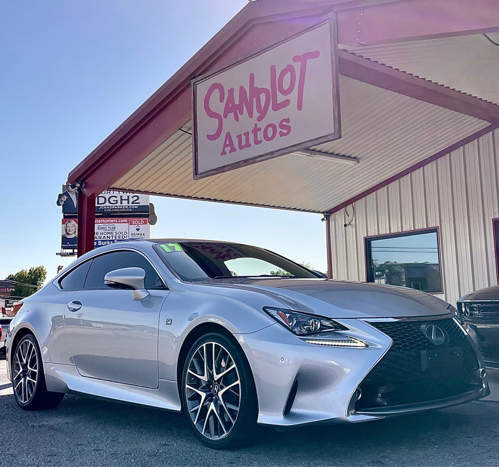 2017 Lexus RC F Image 3