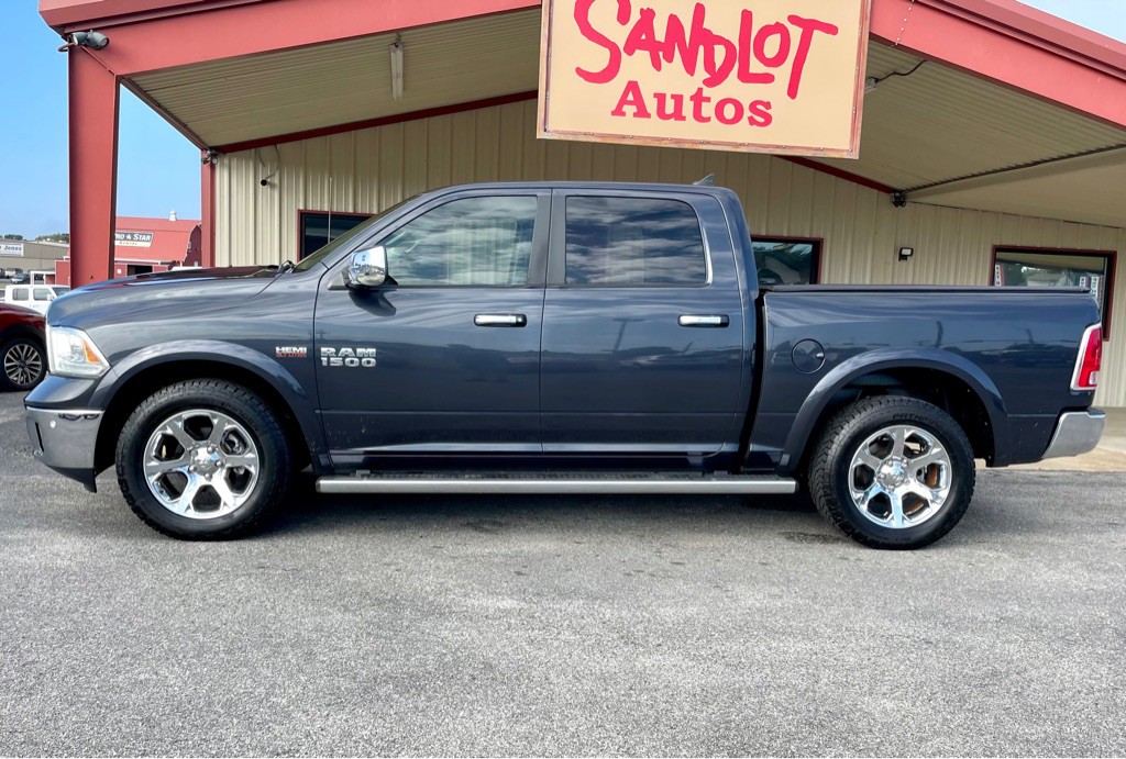 2016 RAM 1500 Image 2