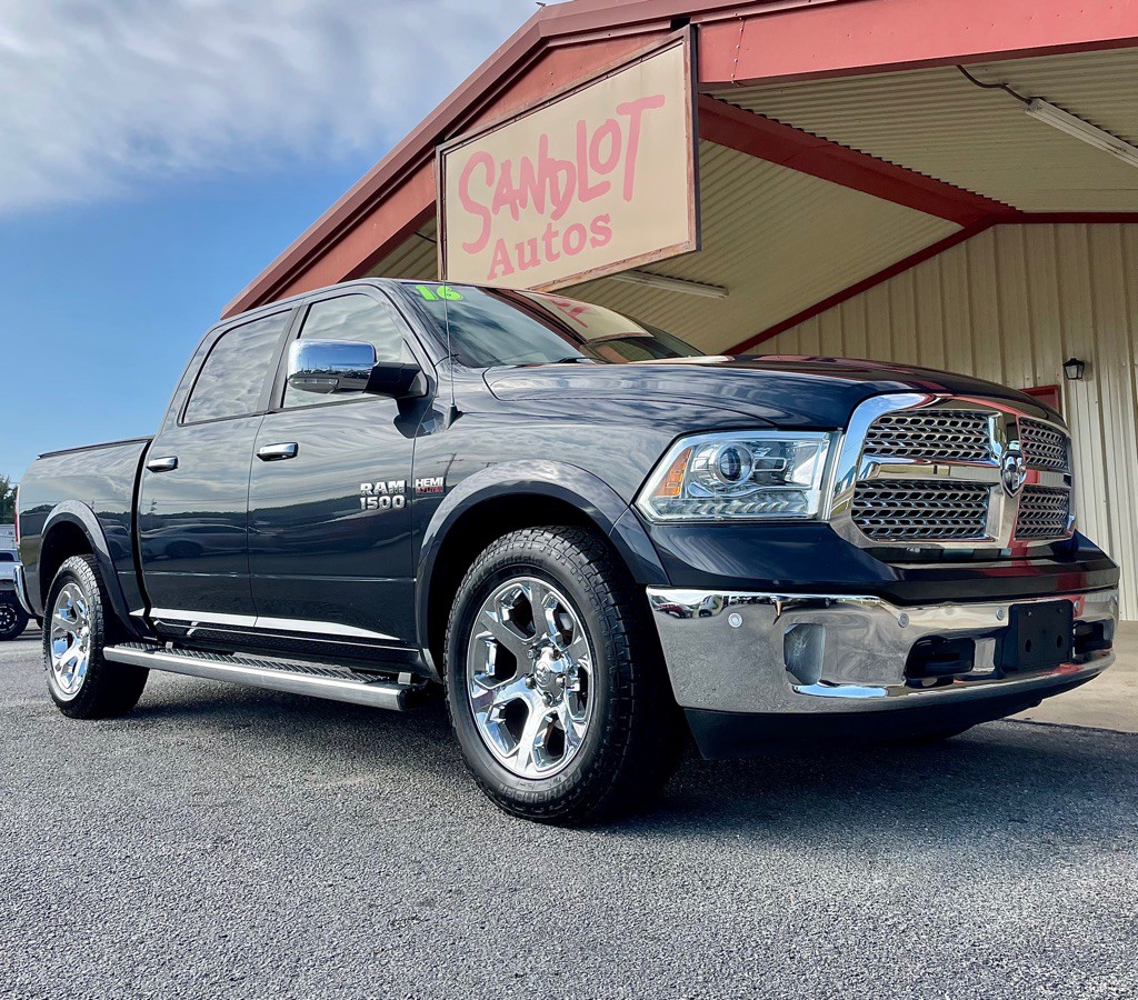 2016 RAM 1500 Image 3