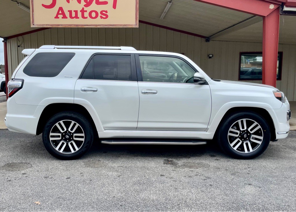 2018 Toyota 4Runner Image 4