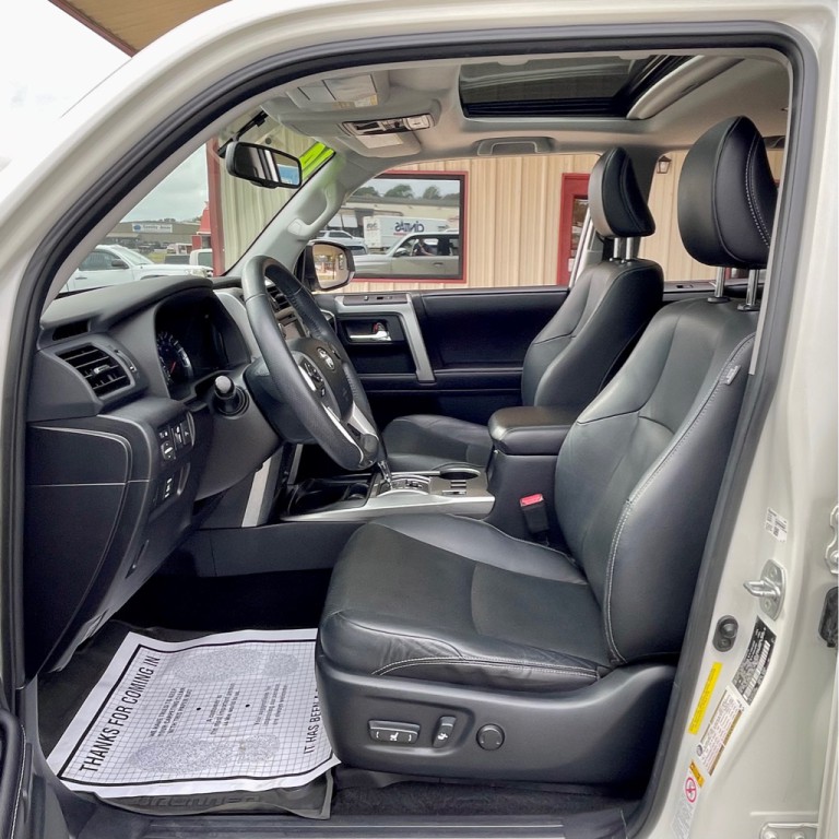 2018 Toyota 4Runner Image 9