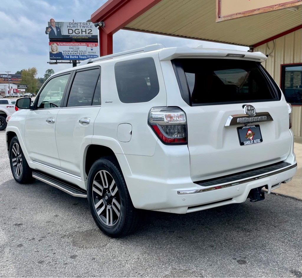 2018 Toyota 4Runner Image 15