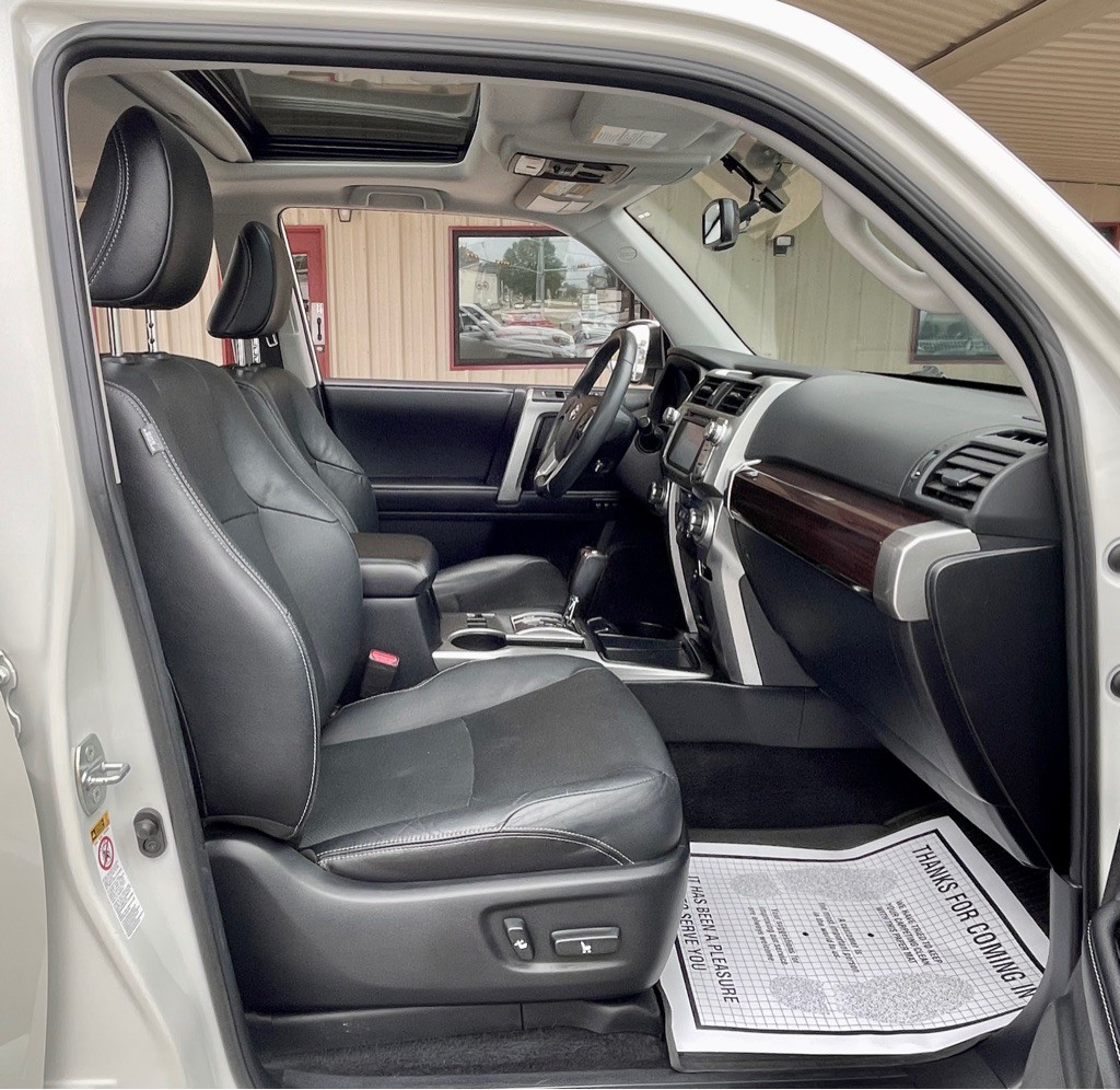 2018 Toyota 4Runner Image 19