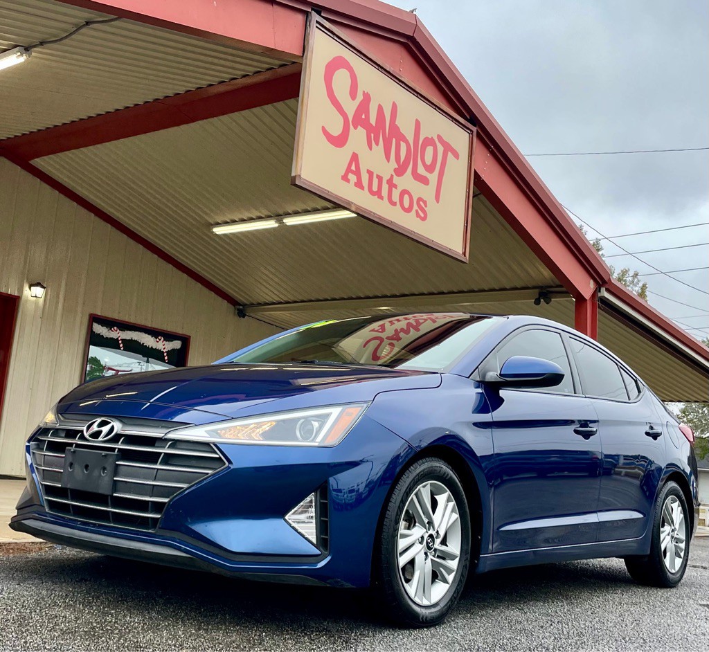 2020 Hyundai Elantra Image 1