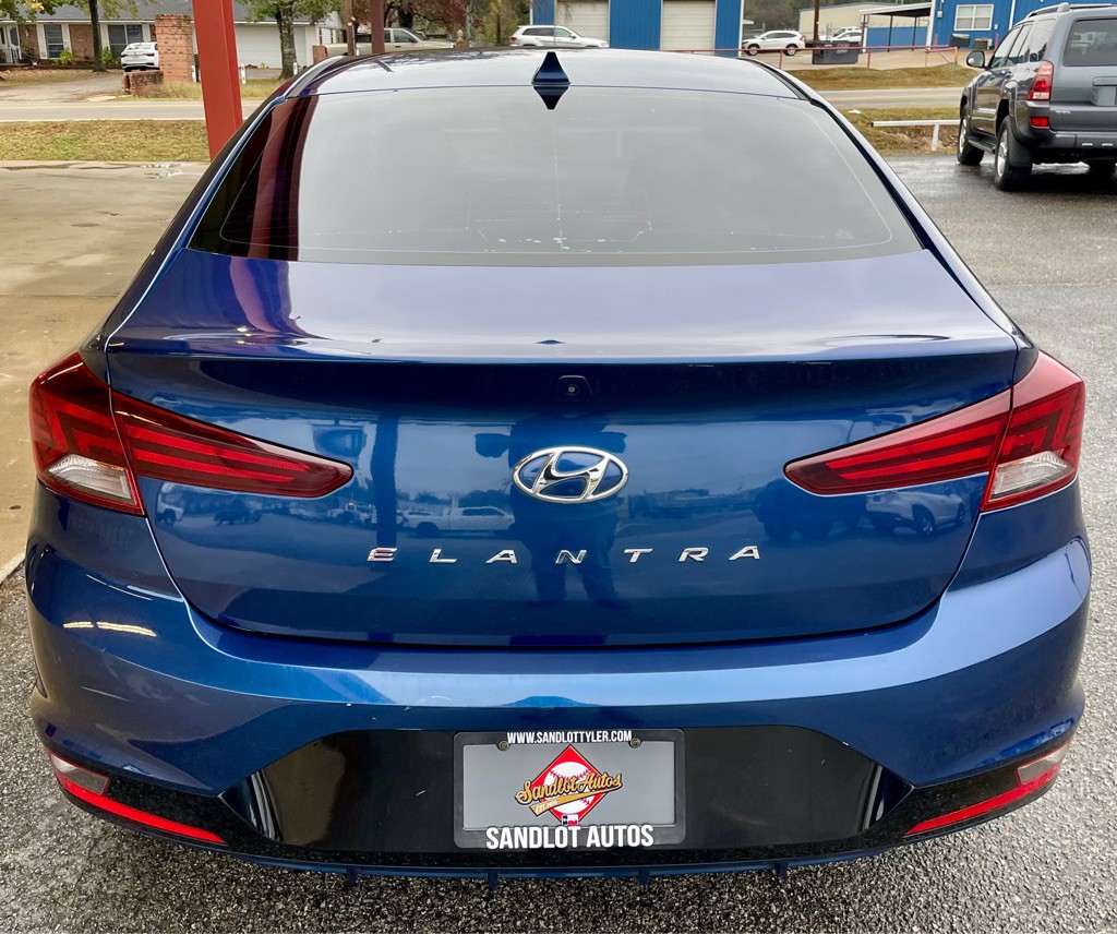 2020 Hyundai Elantra Image 6