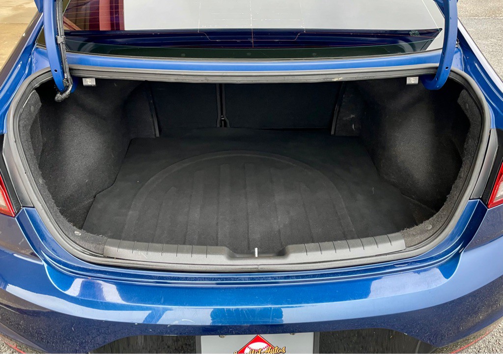 2020 Hyundai Elantra Image 7