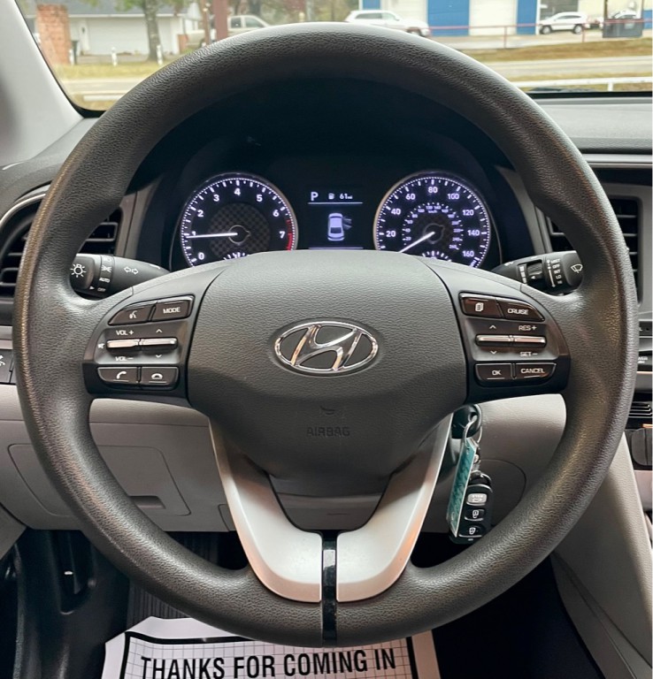 2020 Hyundai Elantra Image 13