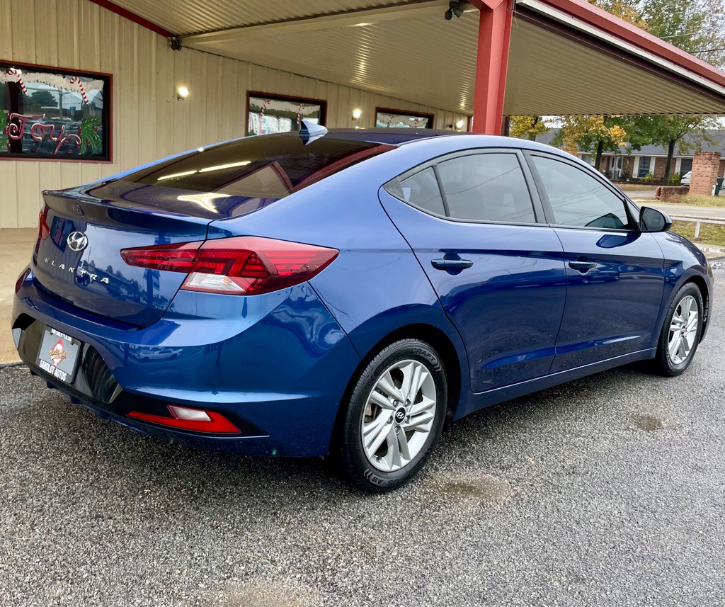 2020 Hyundai Elantra Image 18