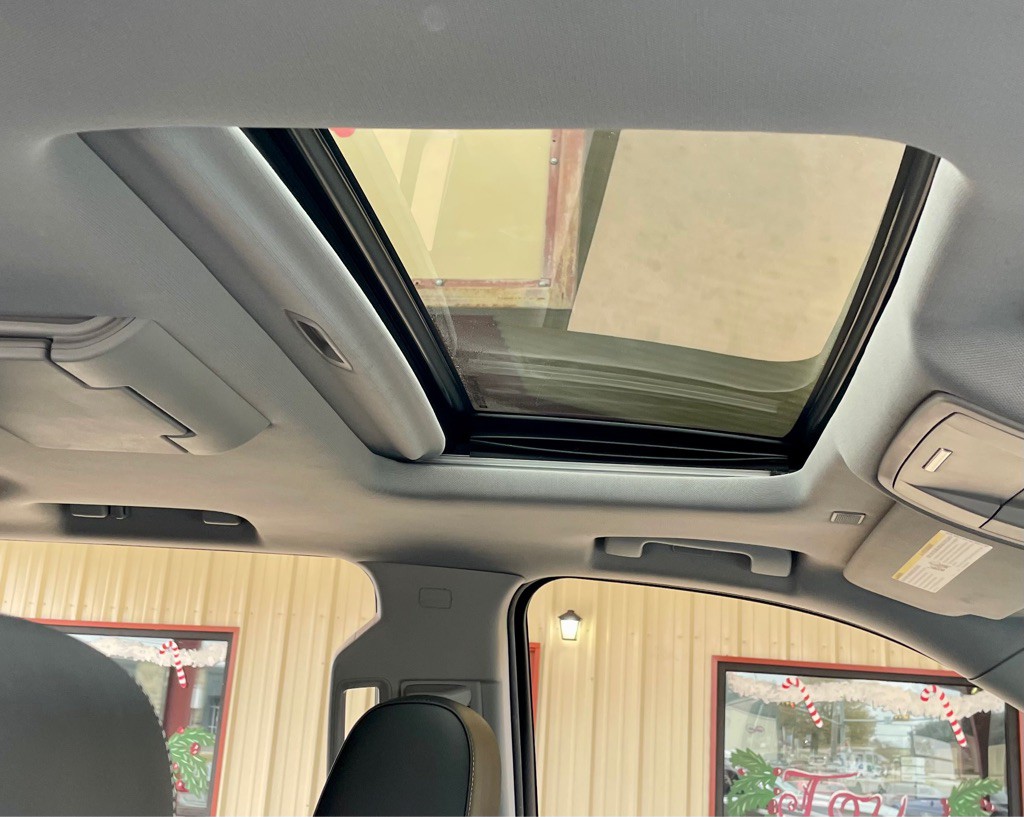 2017 Chevrolet Tahoe Image 13