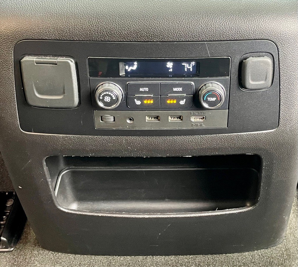 2017 Chevrolet Tahoe Image 14