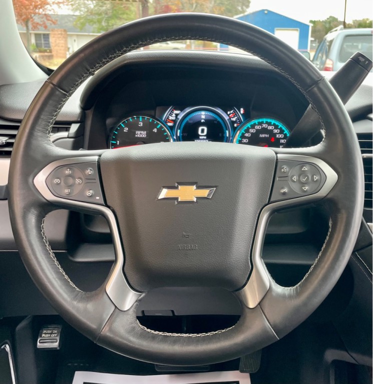 2017 Chevrolet Tahoe Image 17