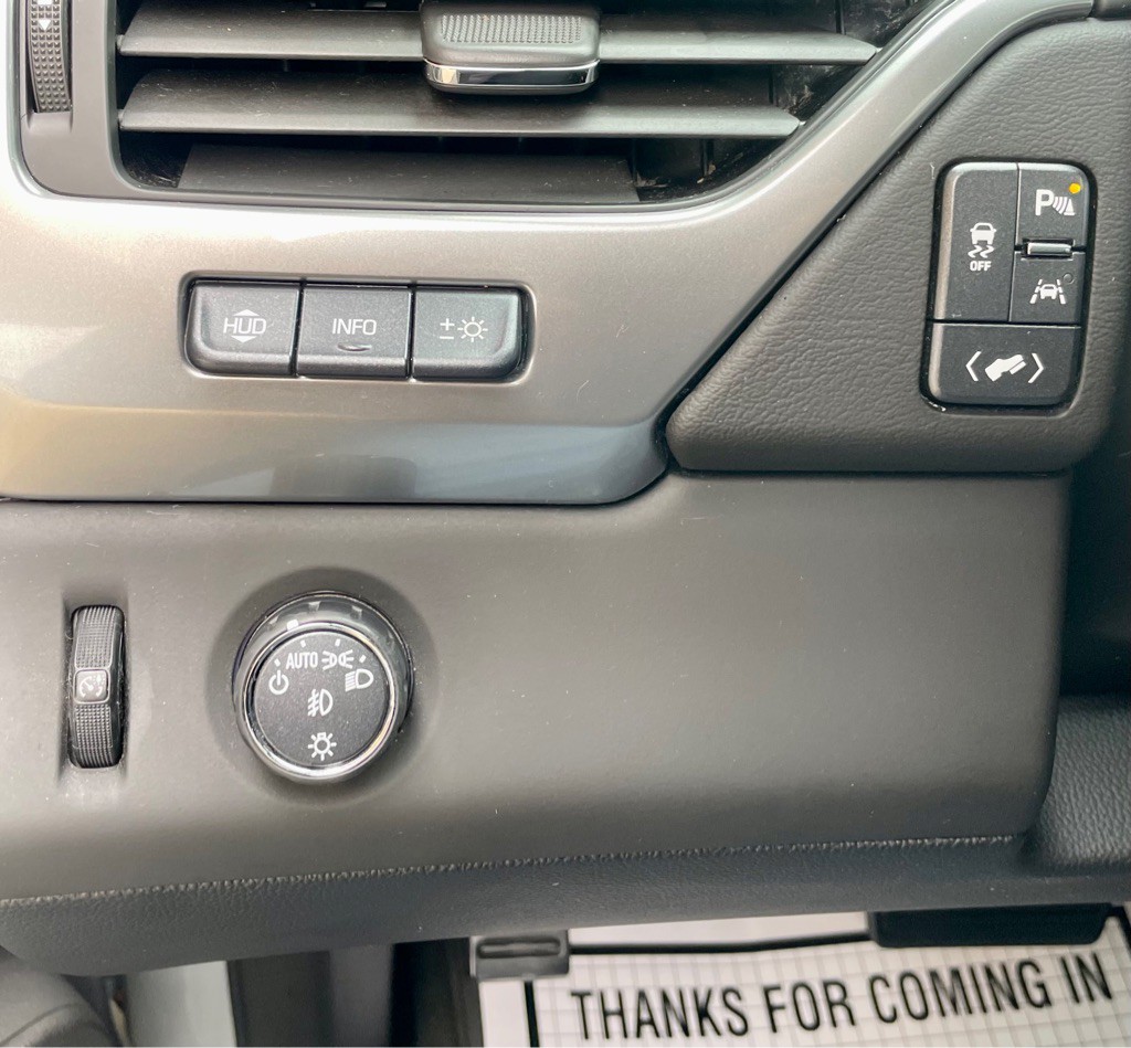 2017 Chevrolet Tahoe Image 18