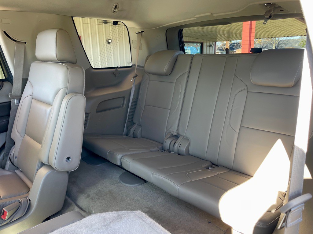 2015 Chevrolet Tahoe Image 12
