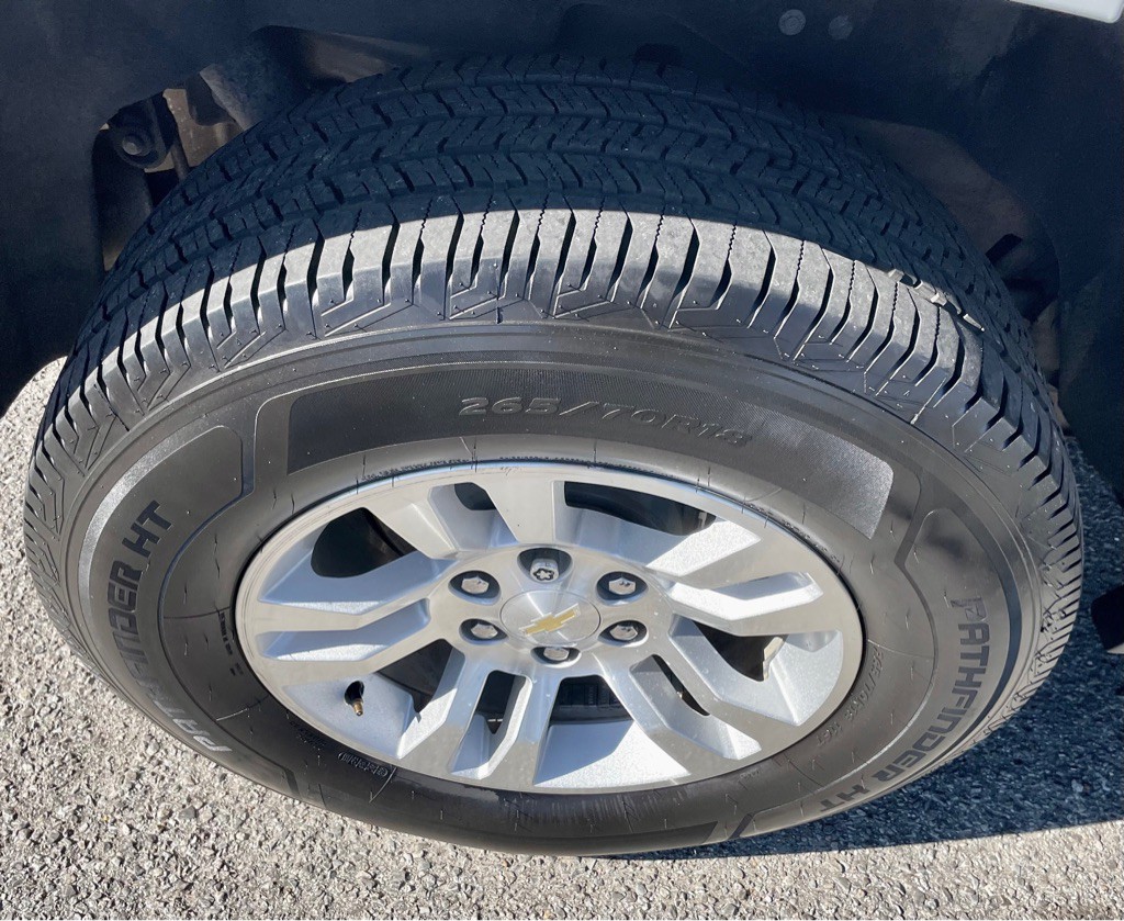 2015 Chevrolet Tahoe Image 25