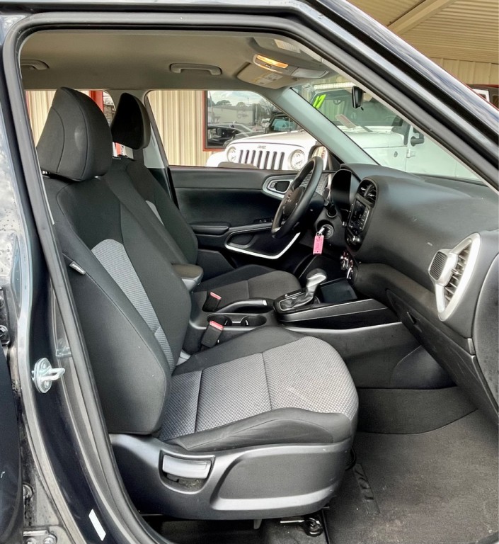2023 Kia Soul Image 21