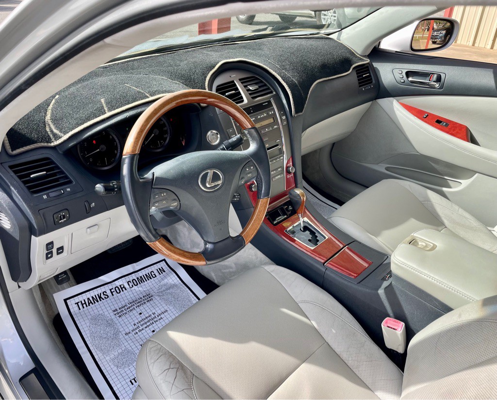 2009 Lexus ES Image 8