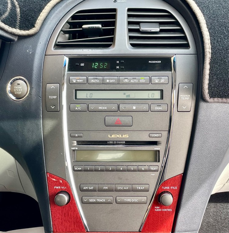 2009 Lexus ES Image 11