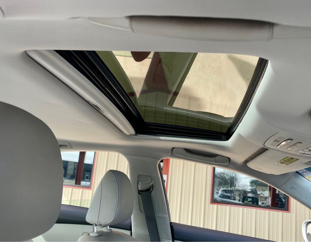 2009 Lexus ES Image 17