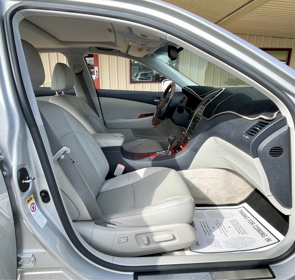 2009 Lexus ES Image 20