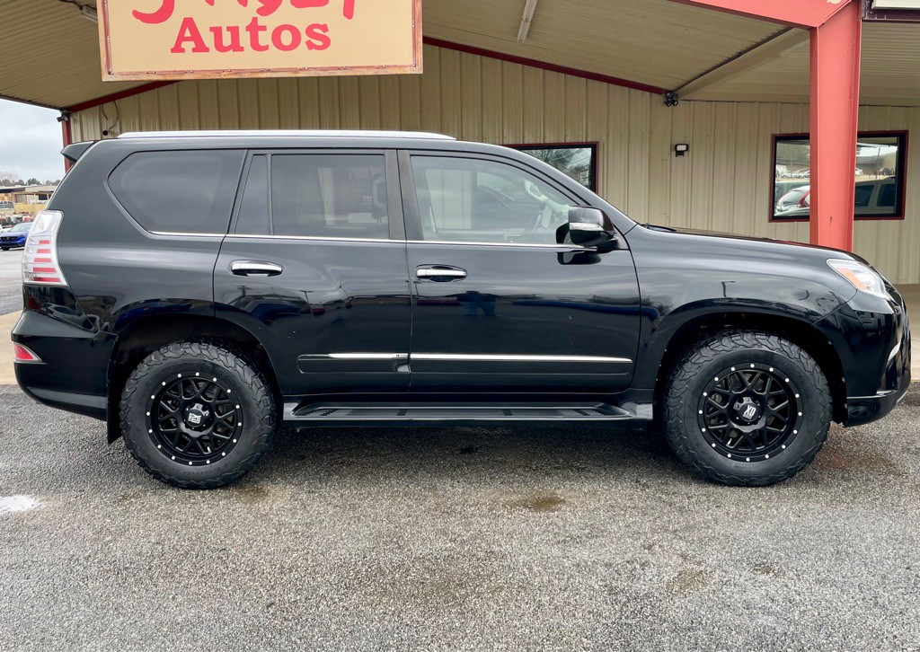 2017 Lexus GX Image 4