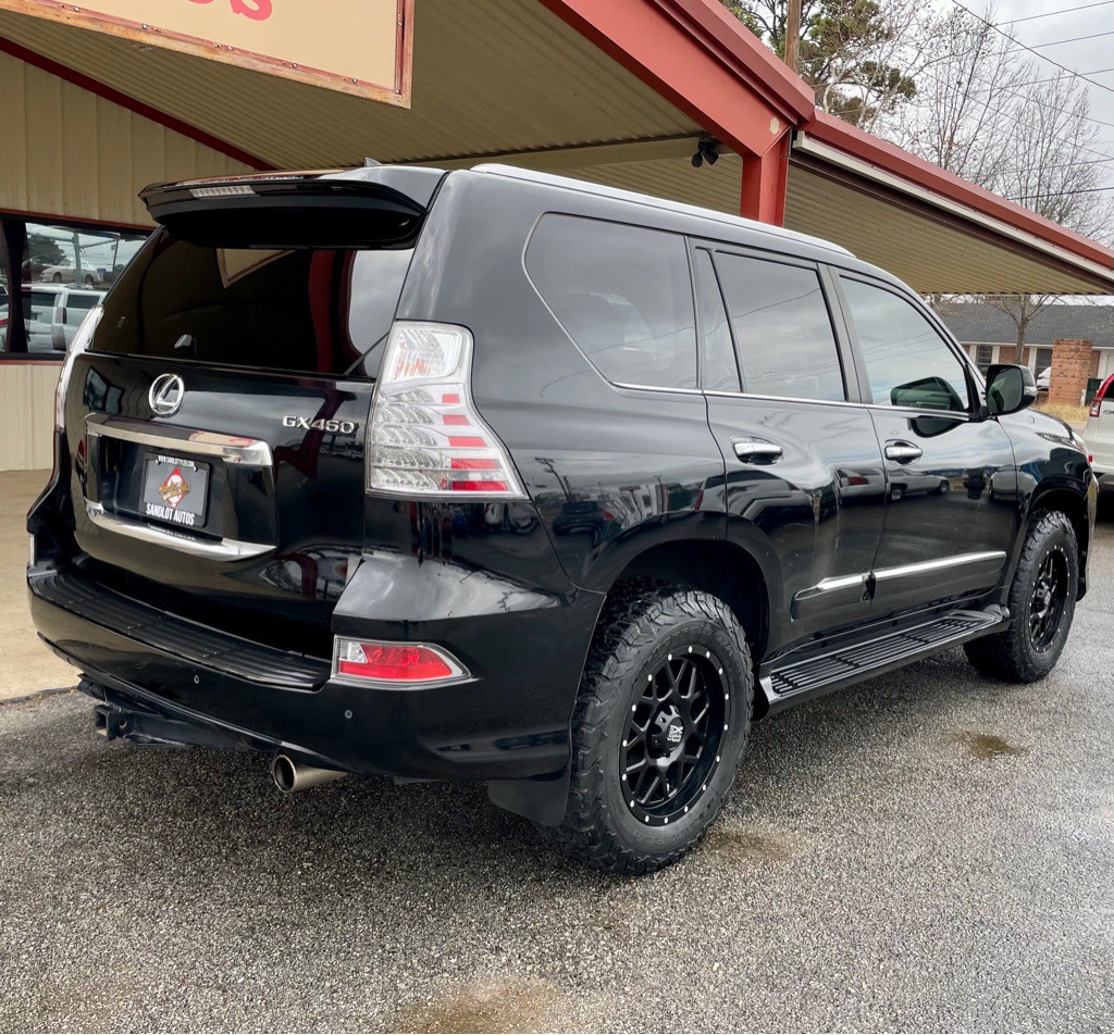 2017 Lexus GX Image 13