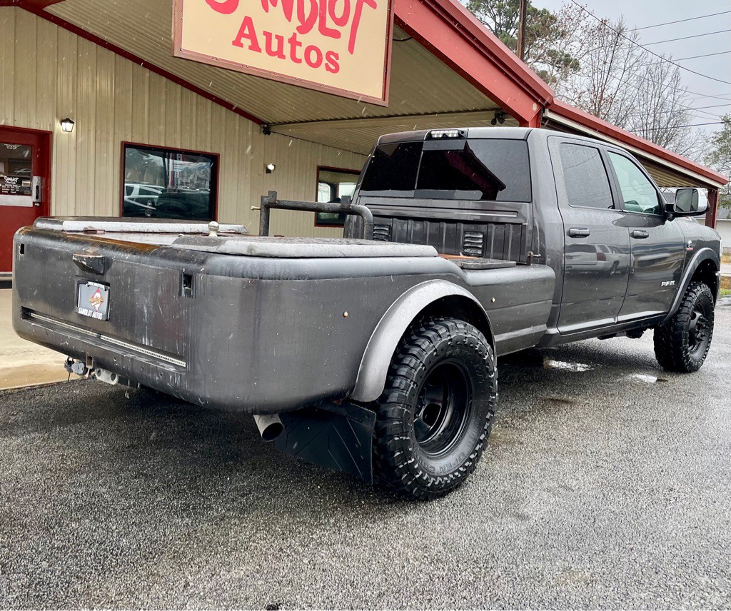 2019 RAM 3500 Image 12
