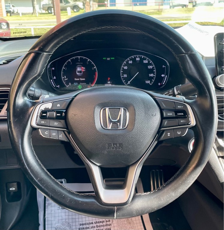 2018 Honda Accord Image 12