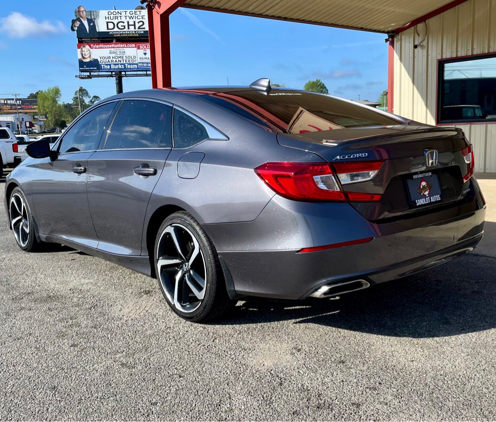 2018 Honda Accord Image 18
