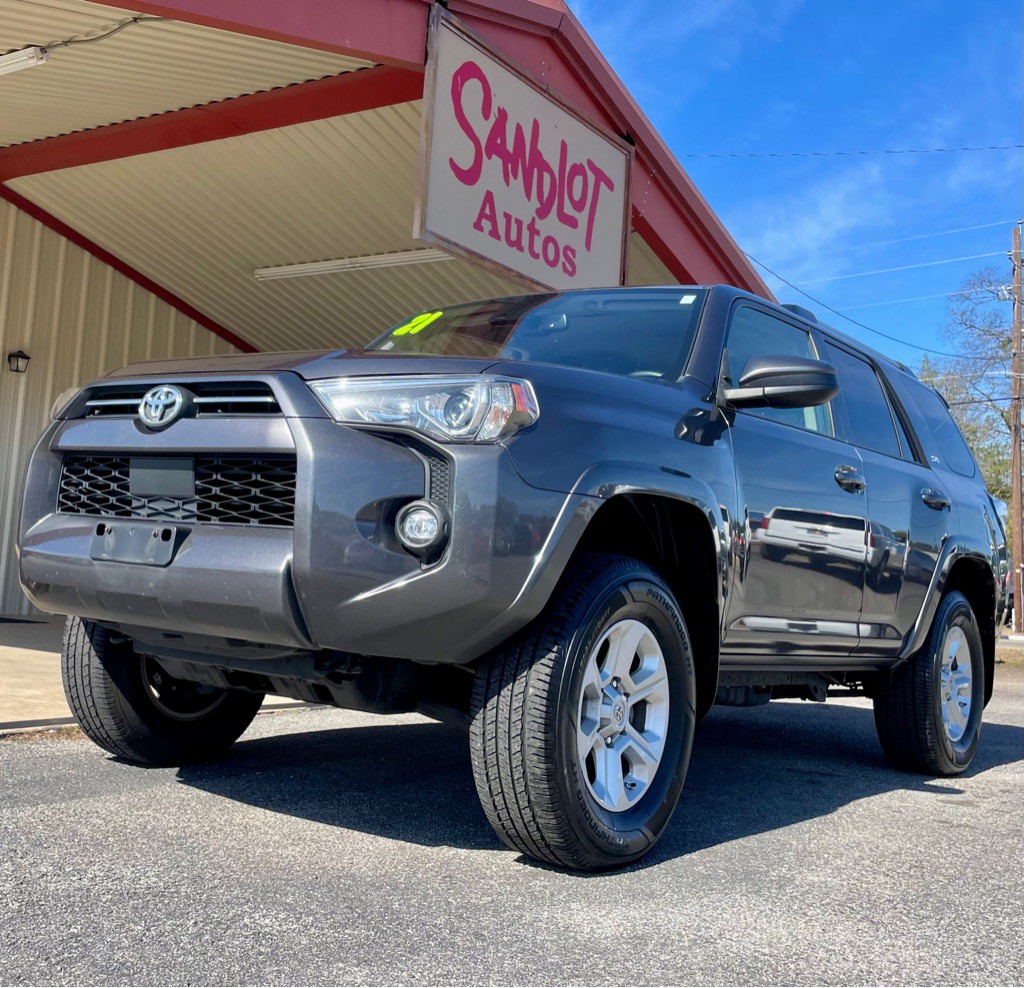 2021 Toyota 4Runner Image 1