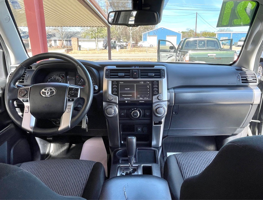 2021 Toyota 4Runner Image 8