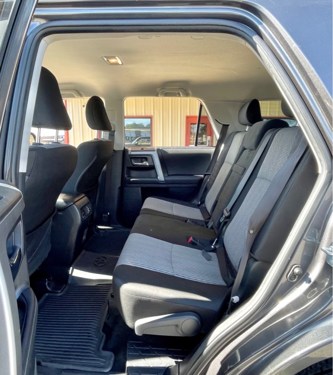 2021 Toyota 4Runner Image 11