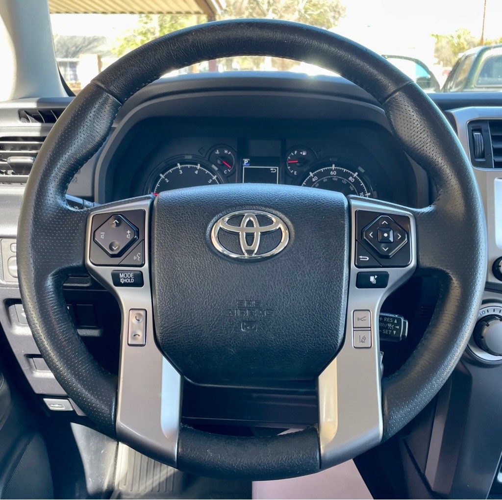 2021 Toyota 4Runner Image 14
