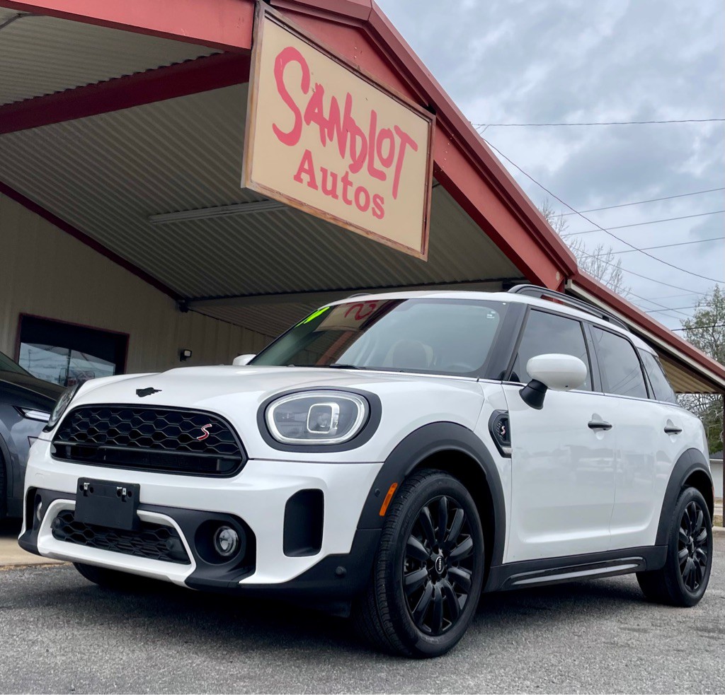 2024 MINI Cooper Image 1