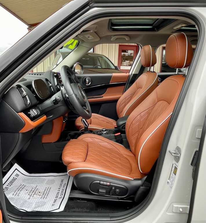 2024 MINI Cooper Image 10