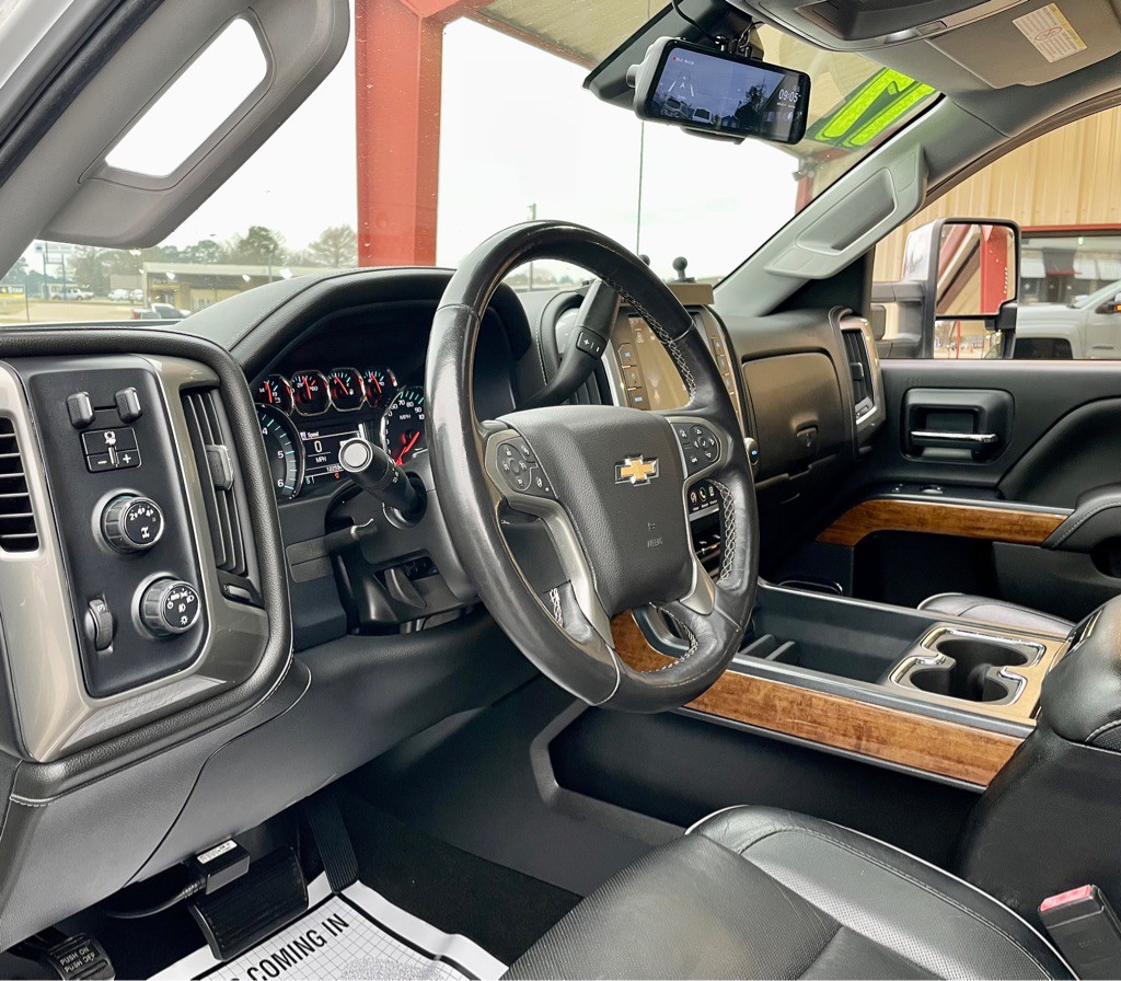 2017 Chevrolet Silverado 1500 Image 9