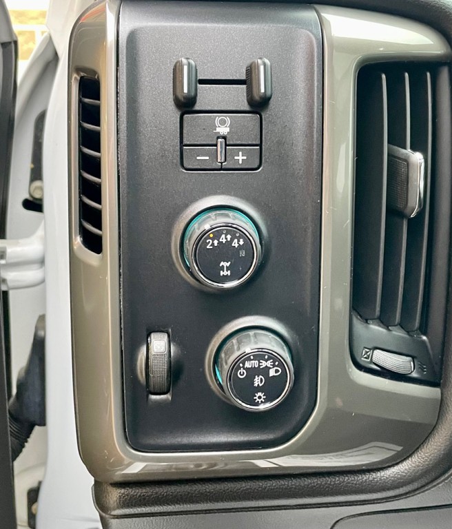 2017 Chevrolet Silverado 1500 Image 14