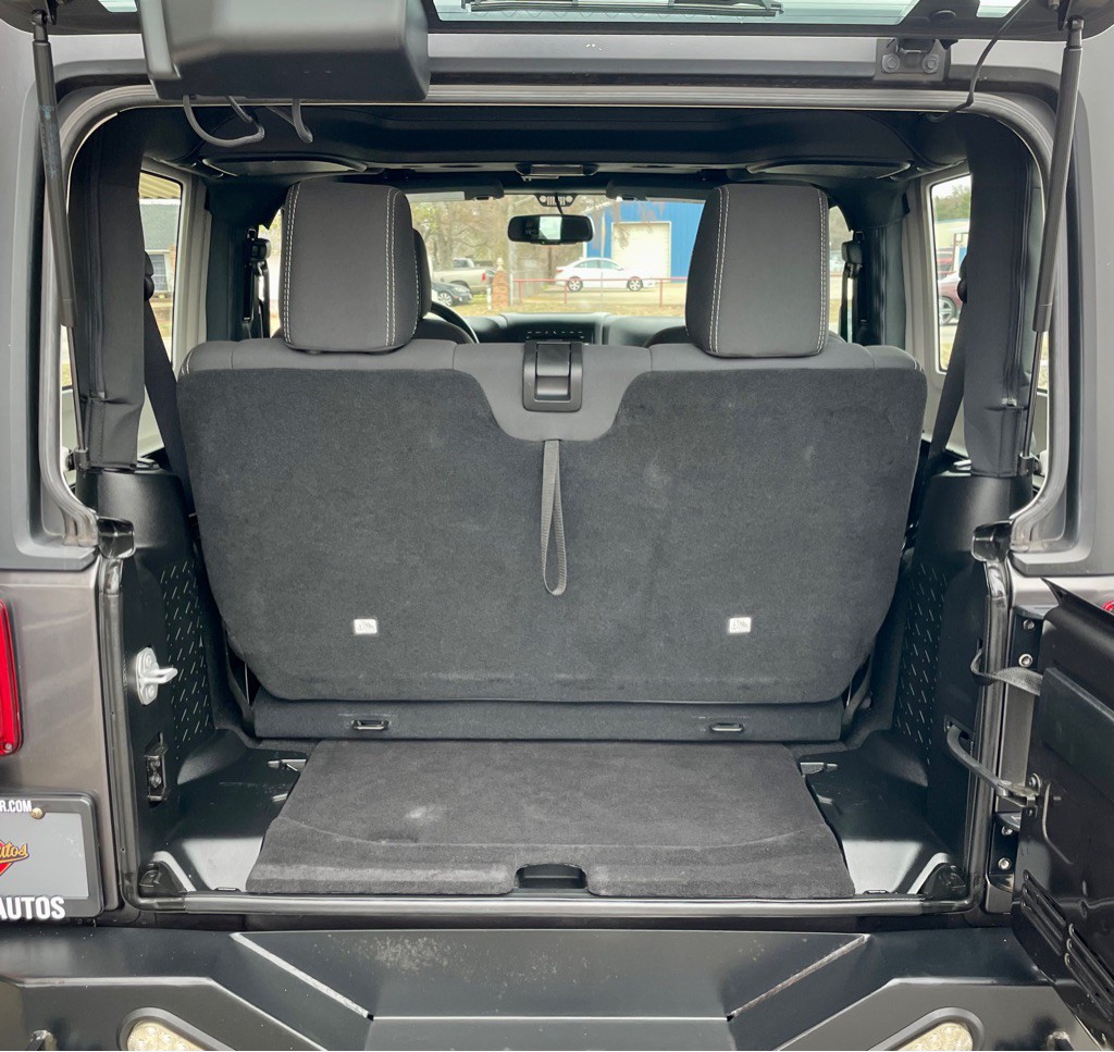 2016 Jeep Wrangler Image 7