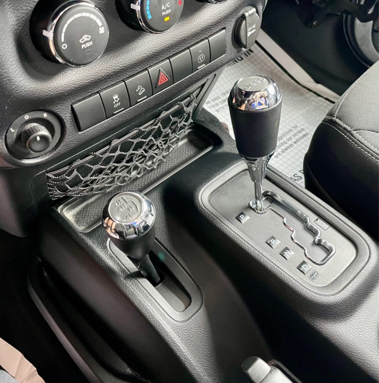 2016 Jeep Wrangler Image 14