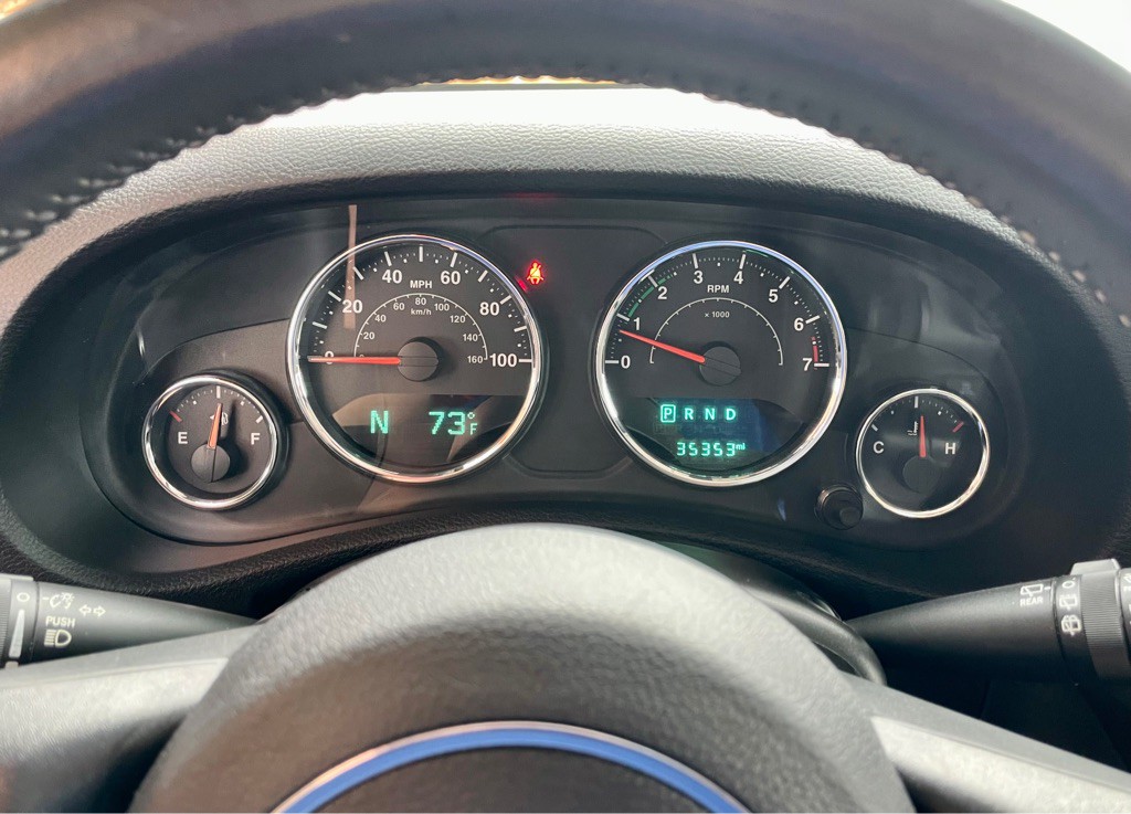 2016 Jeep Wrangler Image 15