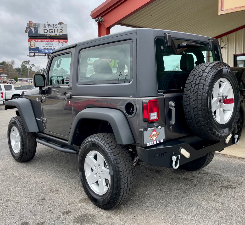 2016 Jeep Wrangler Image 17