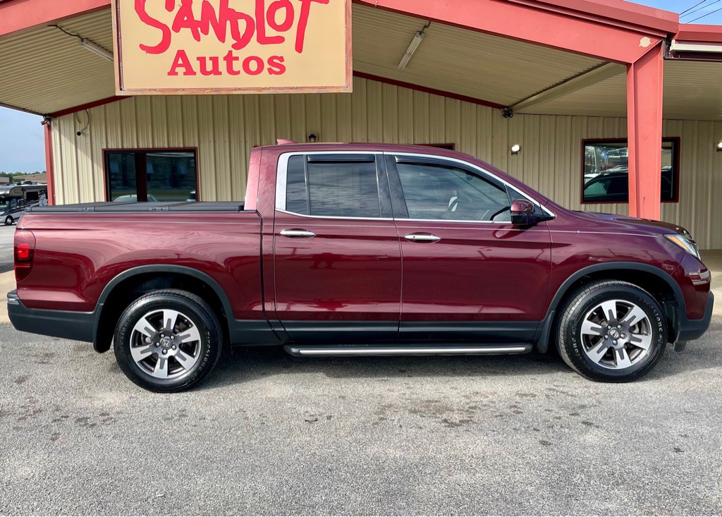 2017 Honda Ridgeline Image 4