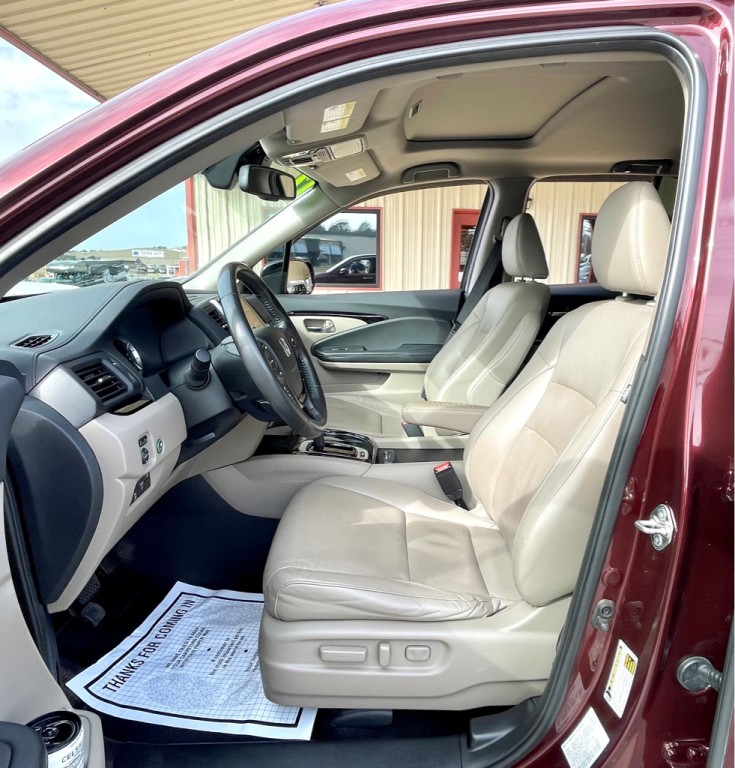 2017 Honda Ridgeline Image 10