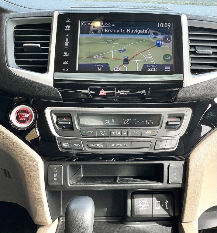 2017 Honda Ridgeline Image 12