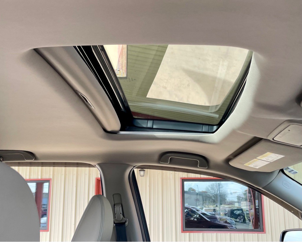 2017 Honda Ridgeline Image 21