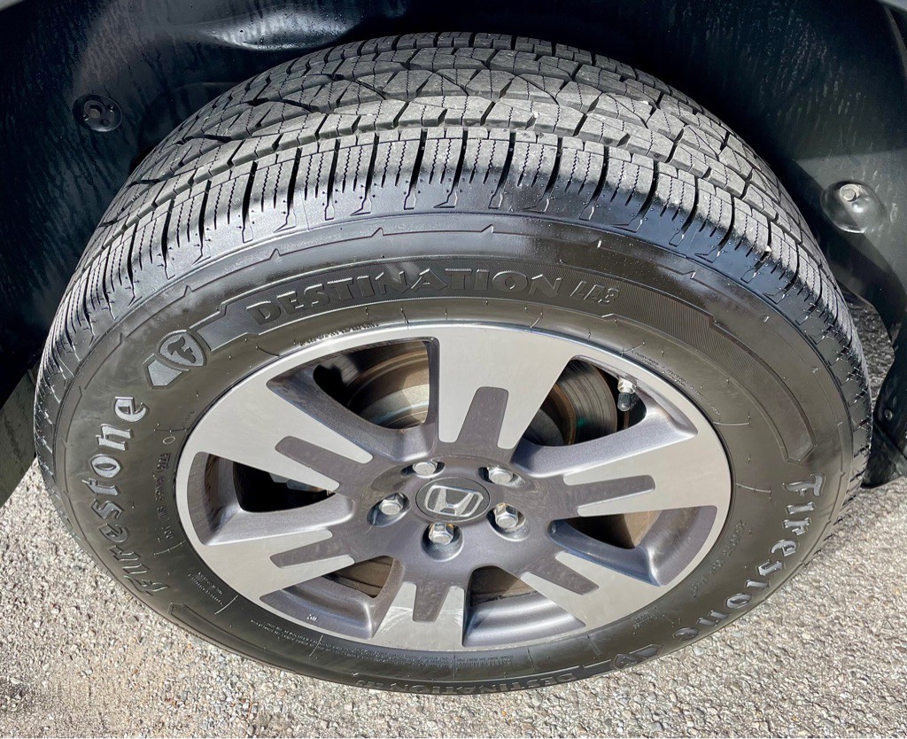 2017 Honda Ridgeline Image 25