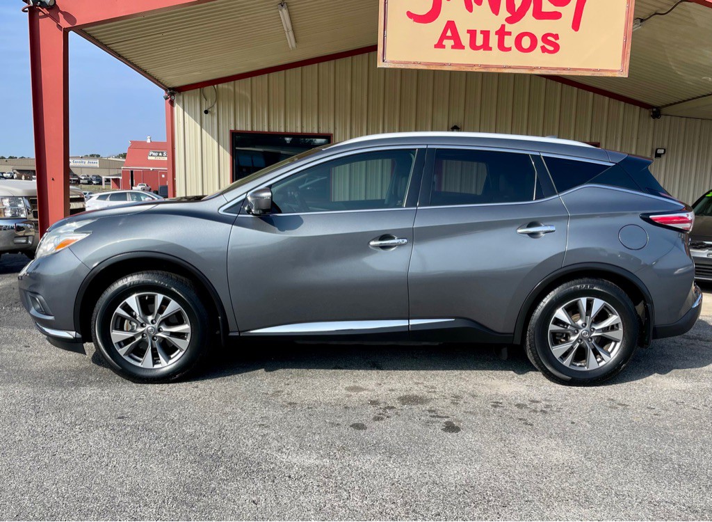 2017 Nissan Murano Image 2