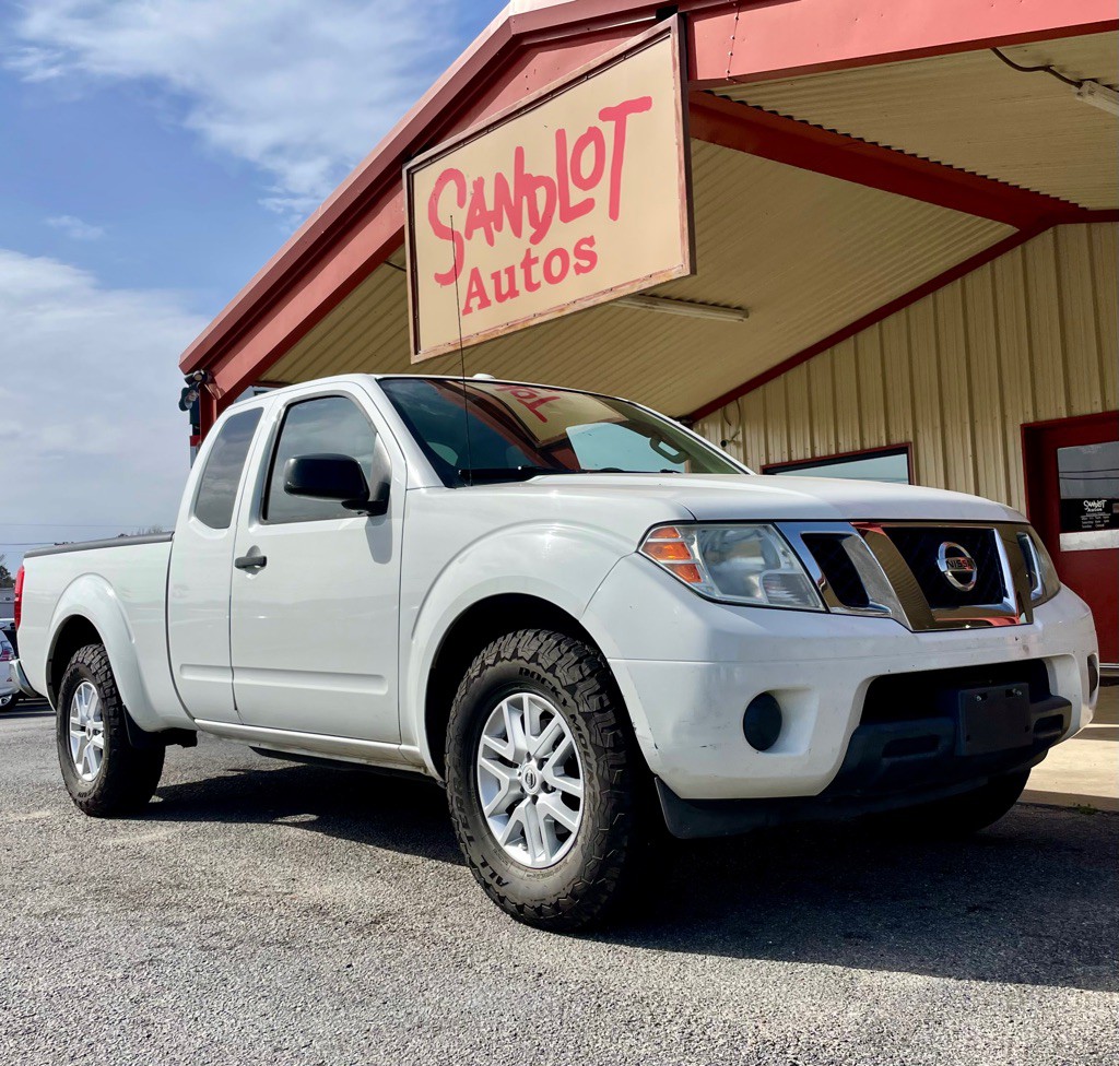 2014 Nissan Frontier Image 3