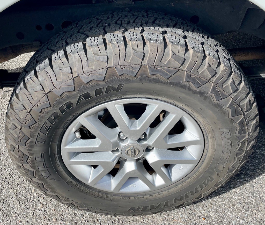 2014 Nissan Frontier Image 16