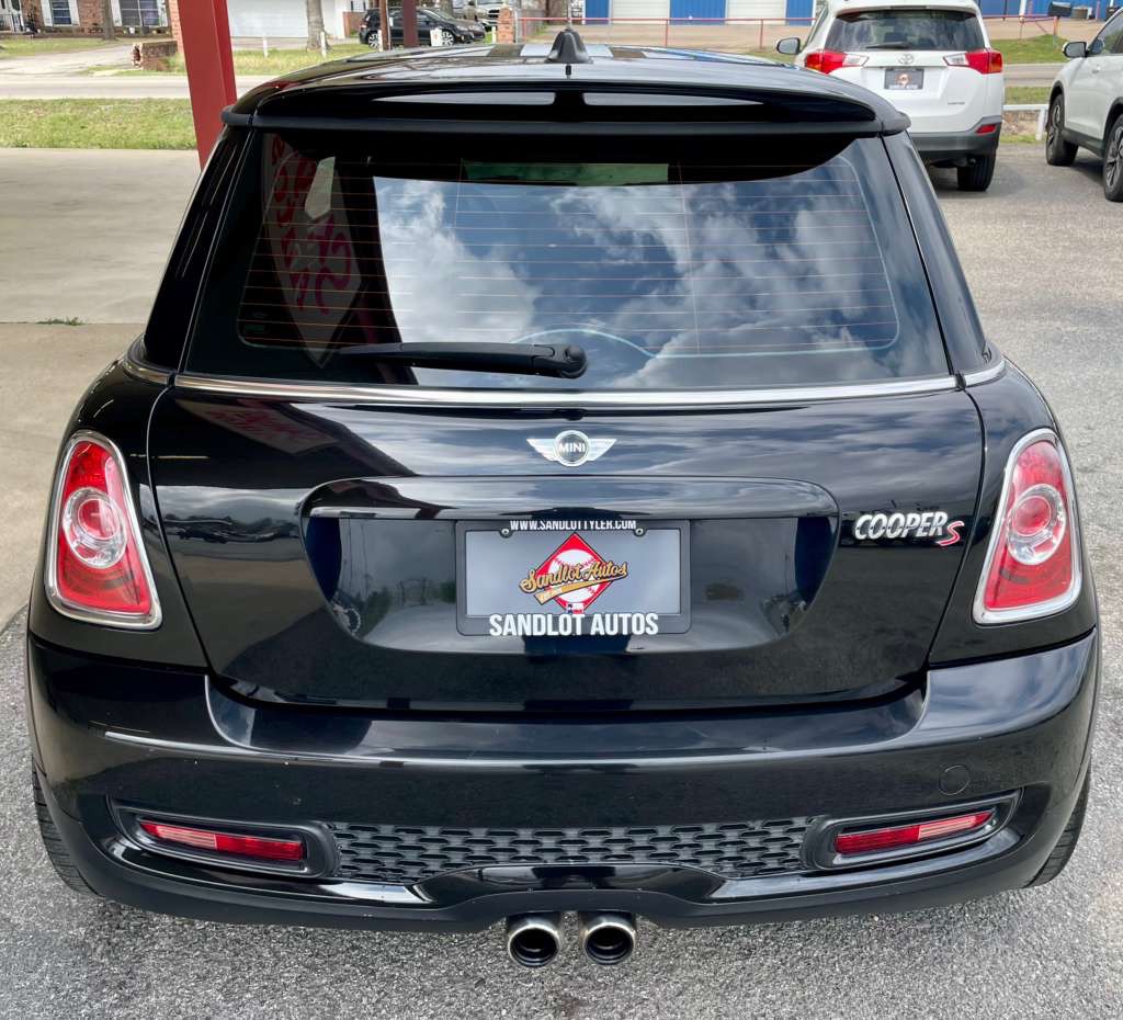 2013 MINI Cooper Image 6